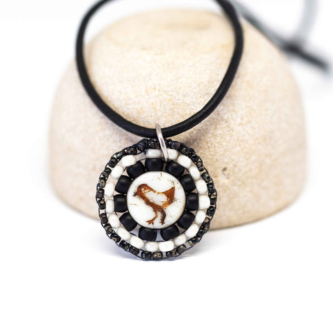 Round Black Cream Bead Stitched Birdie Stainless Steel Necklace NEW